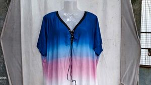 I. Gradient Lace-Up V-Neck Tunic Top