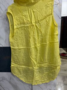 Vero Moda Yellow Sleeveless Collared Top
