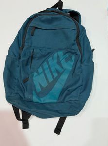 Original Nike Multi-Pocket Backpack
