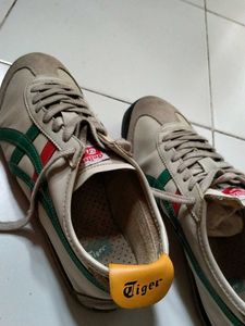 Onitsuka Tiger Sneakers
