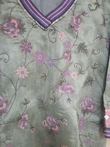 Elegant Floral Print Kurta