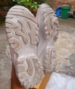 Women's Sneakers ( Length -28-29 Cm)
