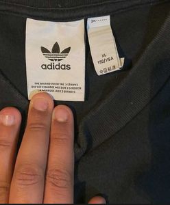 Adidas Graphic Print Sweatshirt Retail price 35k