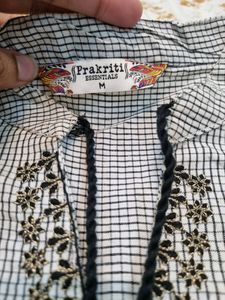 White And Black Checkered Tunic