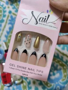 Nail Polish &amp; Tips Set