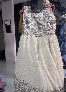 Elegant Floral Print Ethnic Gown