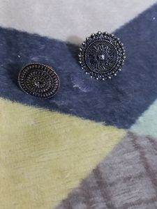 FREE DELIVERY PACK OF 2 OXIDISED RINGS