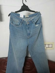Women Light Washed High Rise Jeans