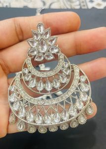 silver chandbali and bendi set