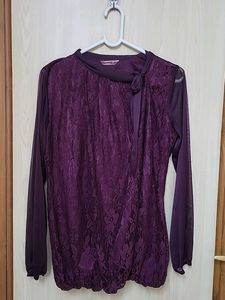 Elegant wine color Lace Top Never Used 💜