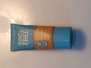 Rimmel London Kind &amp; Free Skin Tint