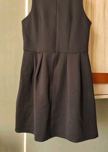 Black Sleeveless Dress