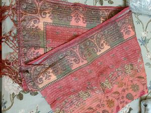 Elegant Floral dupatta with sequins
