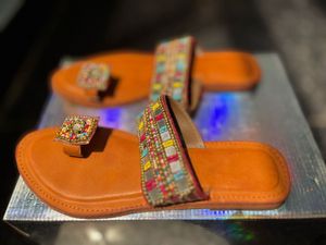 Embellished Toe Ring Flat Sandals