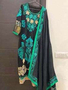 Pure Georgette Embroidered Kirta Set