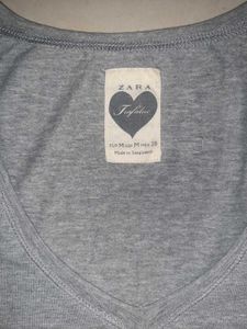 🤍 ZARA Rare Heather Grey V-Neck T-shirt 🤍