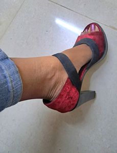 Catwalk Brand Black And Red Block Heels
