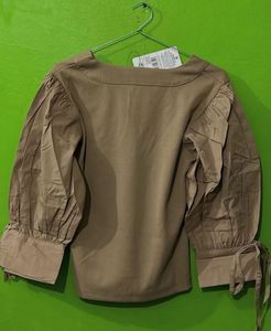 Stylish Brown Top with Puffed Sleeves