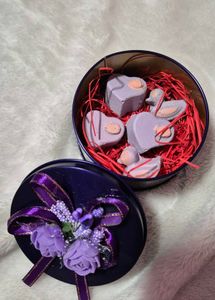 Decorative Round Tin Box with cute miniature