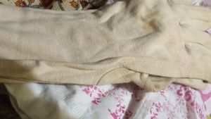 Vintage Cream Gloves