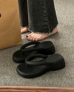 Stylish Black Platform Flip-Flops