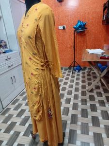 Kurti Gwoun