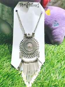 Long Pendant