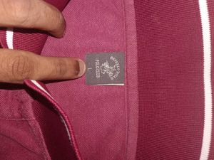 Burgundy red polo T-shirt