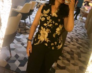 Stylish Floral Sleeveless Top