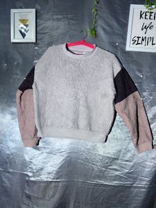 American eagle Cozy Colorblock Sherpa Sweatshirt