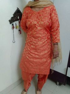 Banarasi Suite And Salvar😍