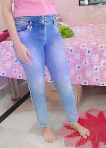 Combo: Two-Tone Wash Jeans