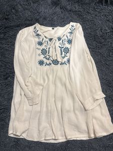 Bundle of 4 Assorted T-Shirts and 1 short kurti