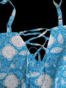 Short kurti with adjustable strap and lace