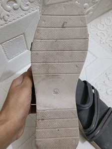 Stylish Grey Flat Sandals