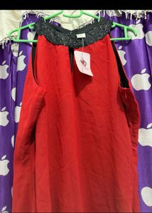Stunning Red &amp; Black Gown Embellished Necklin