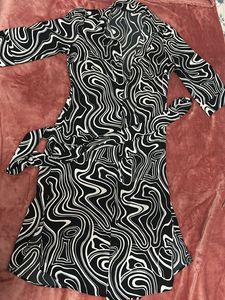 Retro Swirl Print Button-Up Dress