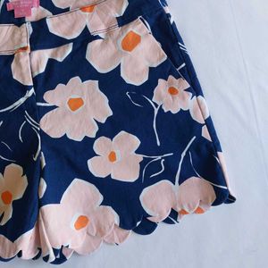 Isaac Mizrahi Floral Scallop Shorts 🌷