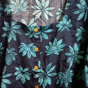 New Unused Top 2xl Top