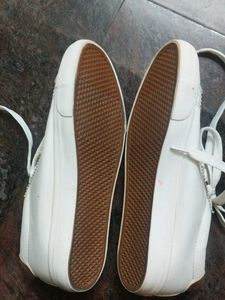 Dressberry White sneakers With Embroidery