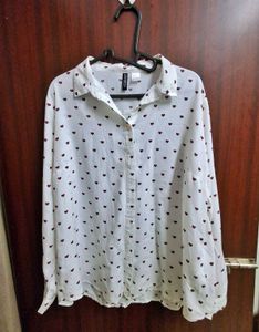 H&M White Heart Print Shirt
