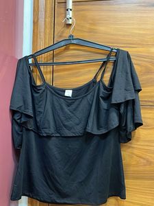 falling sleeve top