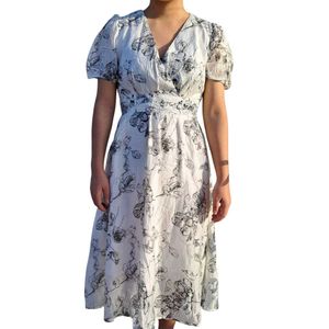 Elegant Floral Midi Dress