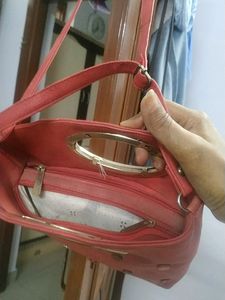 Pink Hand With Celling Beg Like New But Use Bahut