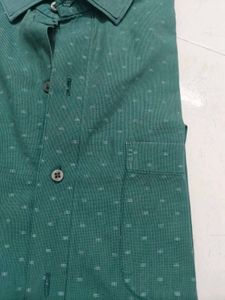 Men's Green Dotted Casual Shirt