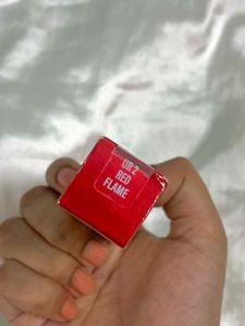 Lakme Ultimate Glam Satin Matte Lipstick