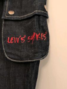 Levi's -Dark blue Wash Cropped Denim Capris