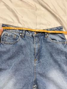 Stylish Wide-Leg Denim Jeans