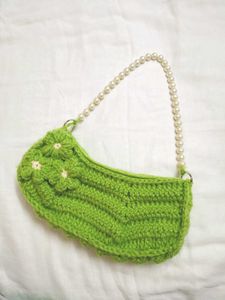 Crochet Flower Bag with Pearl Strap