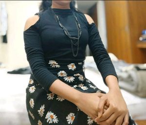 Cut Shoulders Black Top